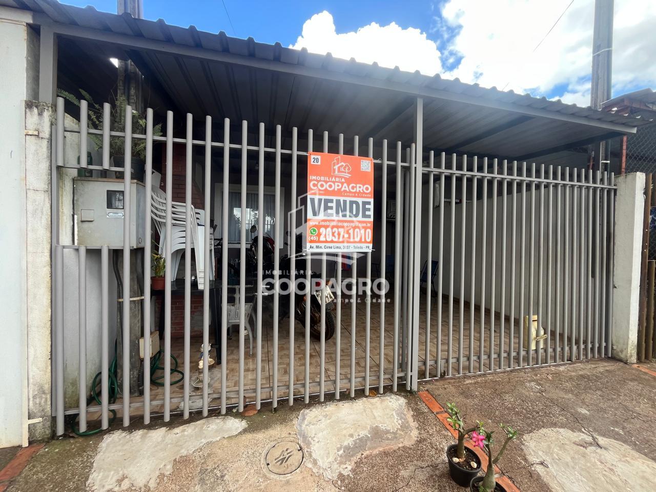 Casa à venda é ótima localização na, próxima da PUC e UTFPR VI...