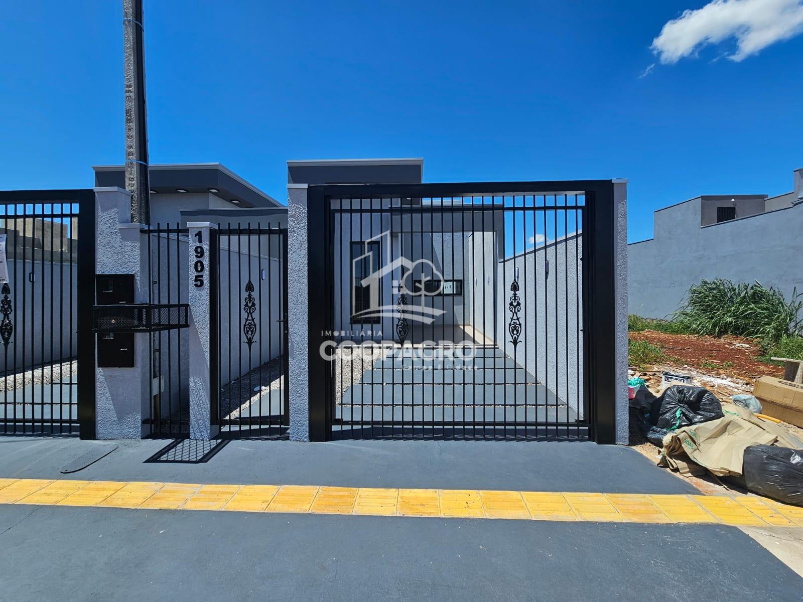 Casa localizada Loteamento Gualtieri, no Cristo Rei, Toledo - PR