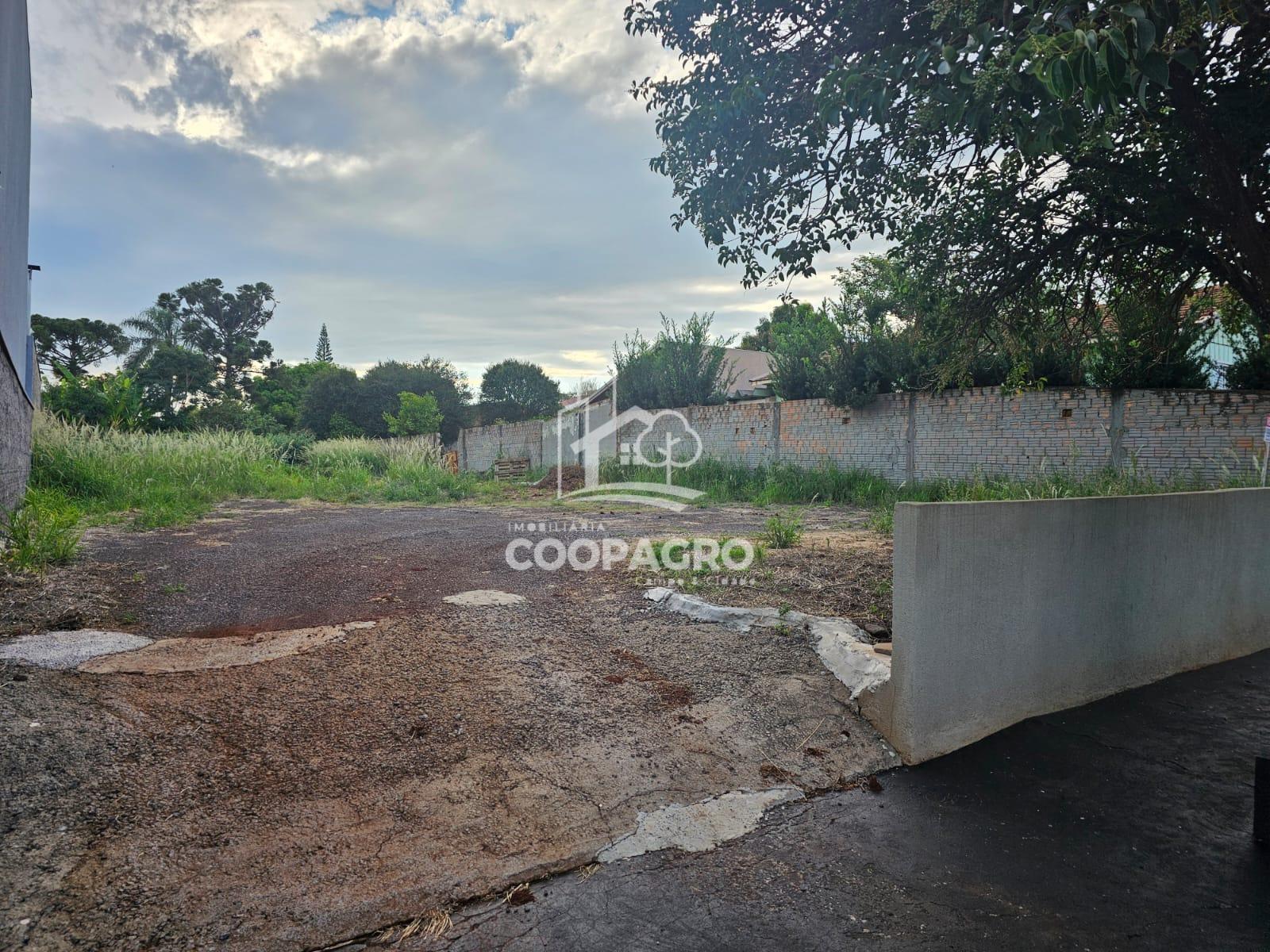 Terreno á venda, Excelente para Empresa. no Centro de Toledo -...