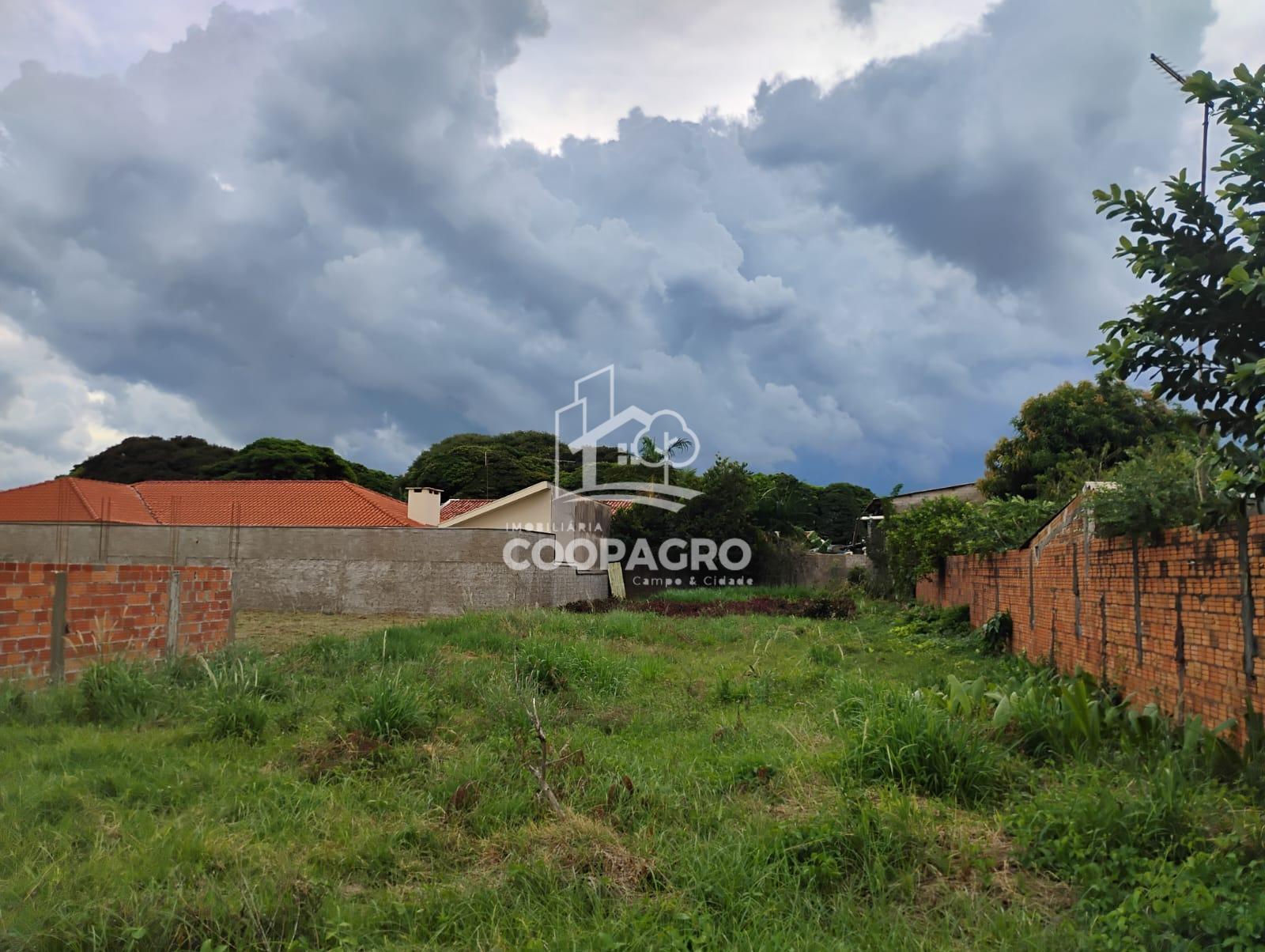 Terreno ? venda com 650 m , no Jardim Porto Alegre - Toledo - PR