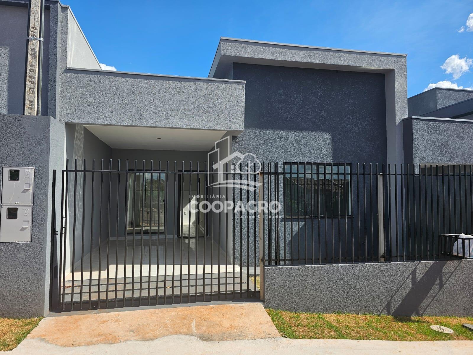 Casa ? venda, localizada, no Pinheirinho - Toledo - PR.