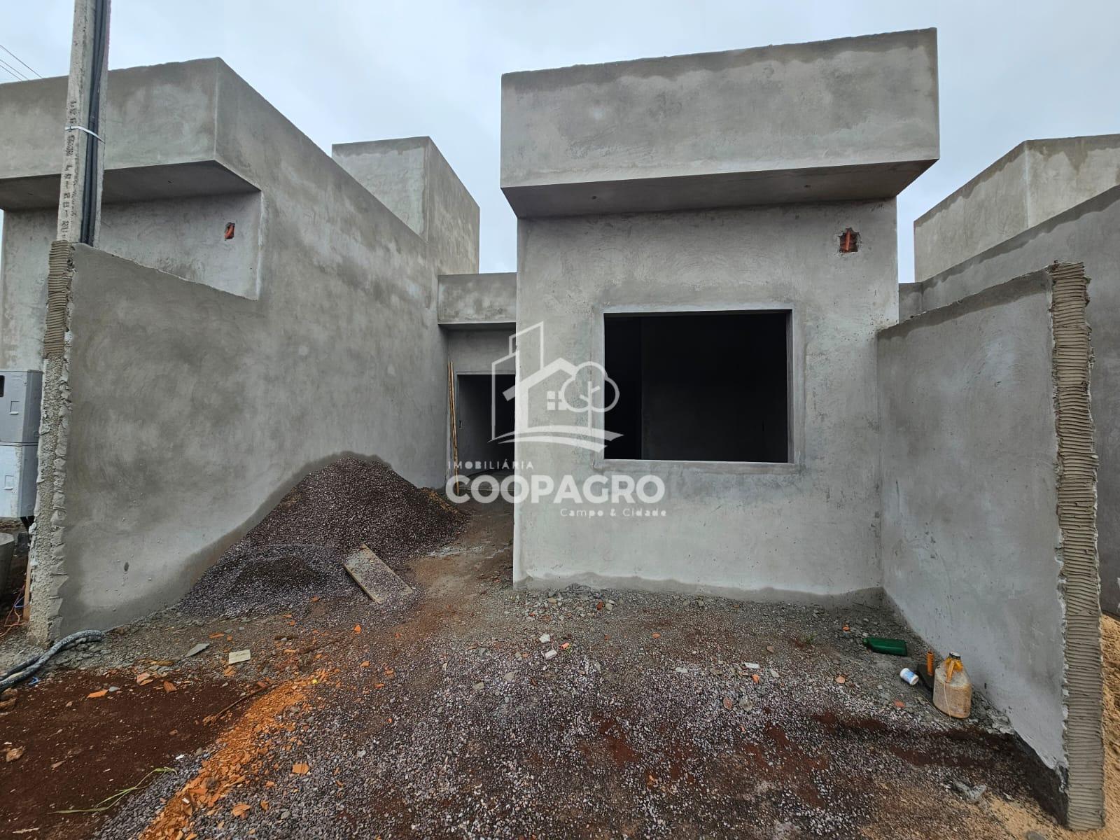 Casa com dois dormitórios, á venda no Bairro Santa Clara IV - ...