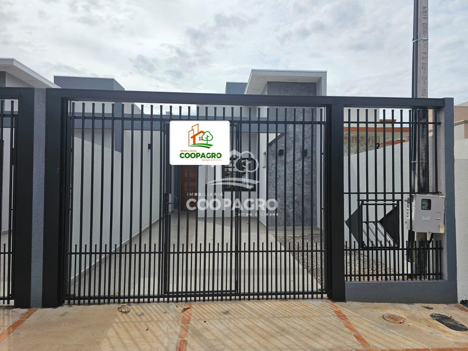 Casa ? venda localizada no Jardim Coopagro - Toledo - PR.