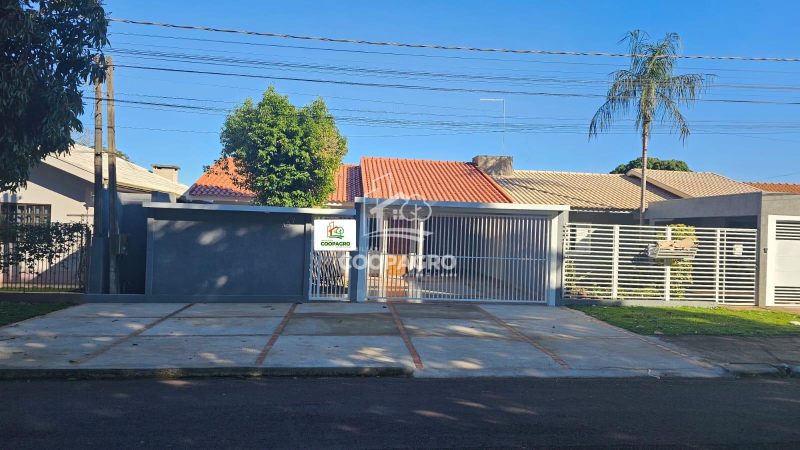 Casa ? venda, com tr?s dormit?rios, no Jardim Porto Alegre - T...