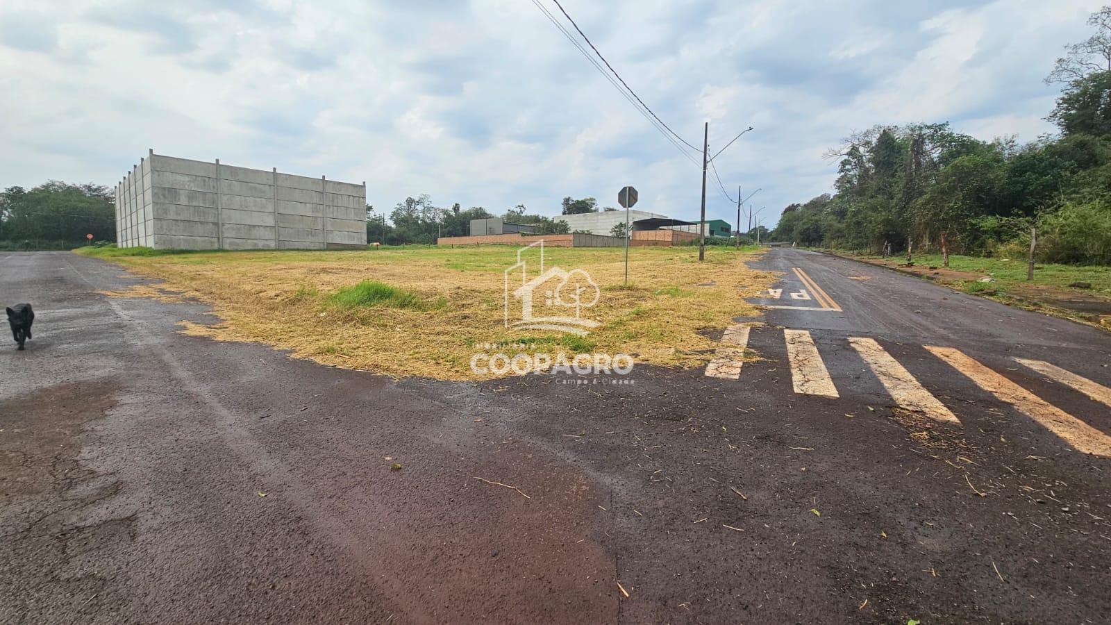 Terreno de 948,31 m2 de esquina em área Industrial à venda ou ...