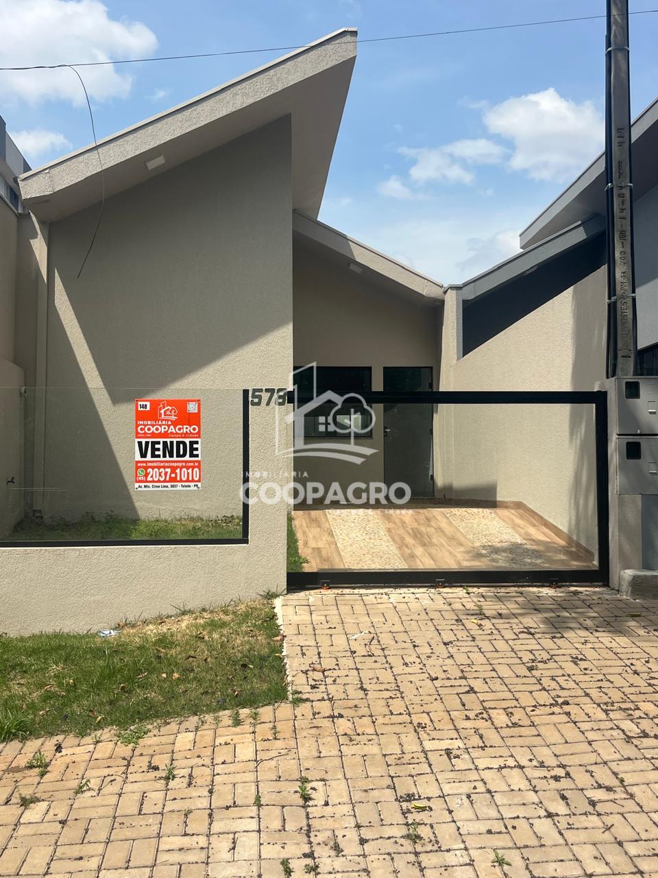 Casa à venda com súíte e mais dois quartos -  VILA INDUSTRIAL,...