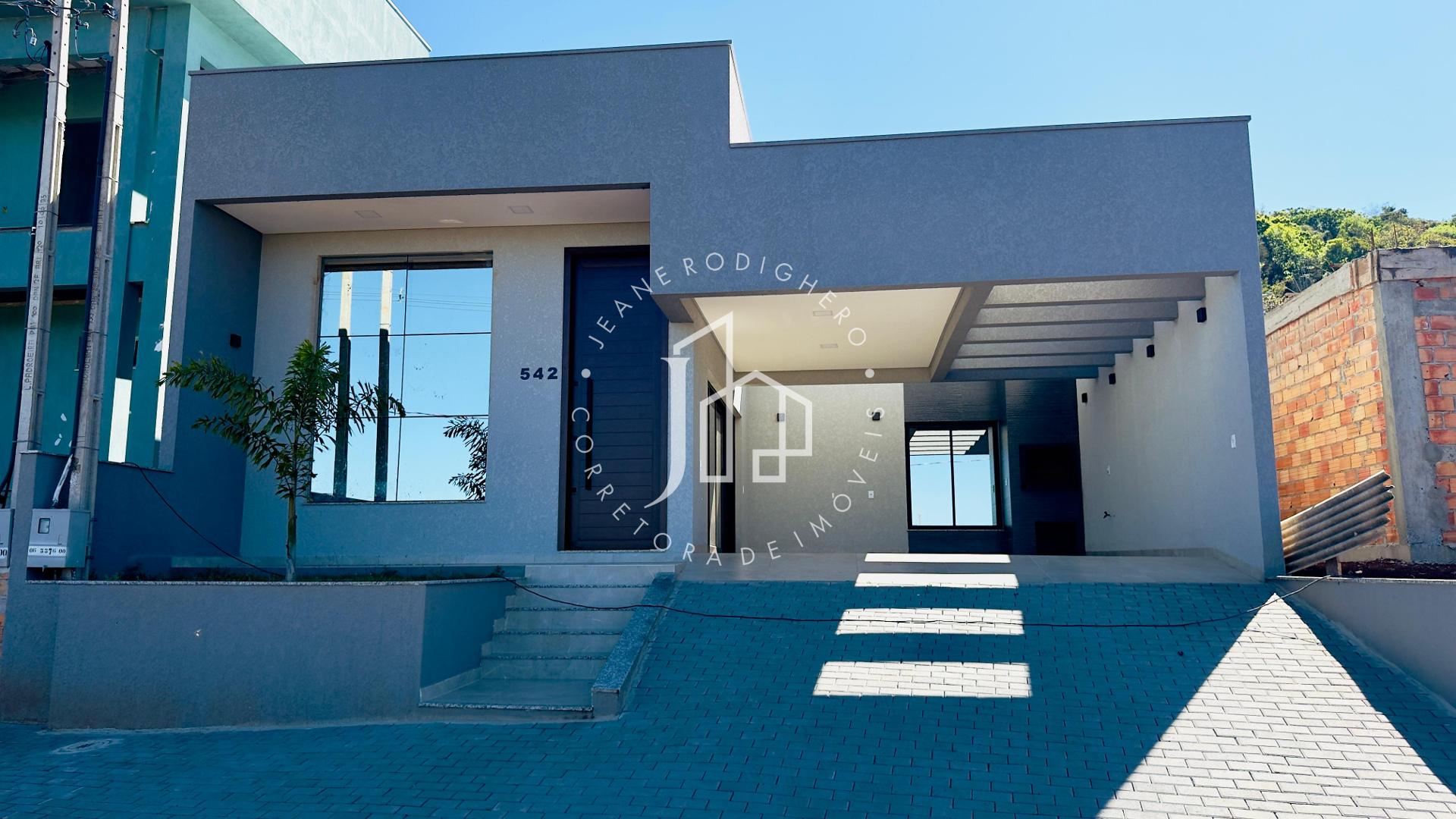 Vende-se linda casa no Jardim It?lia 