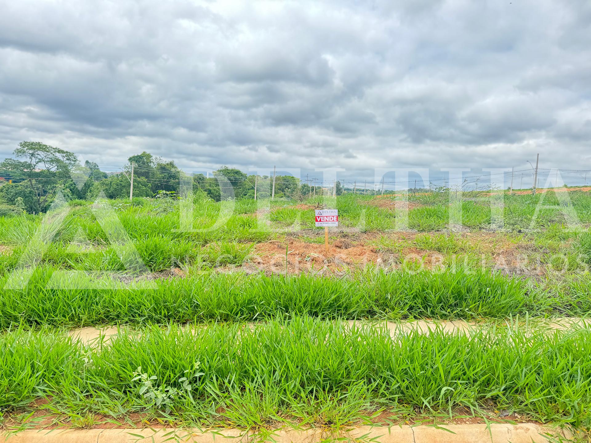 Lote à venda, Jardim dos lagos, PASSOS - MG com topografia pla...