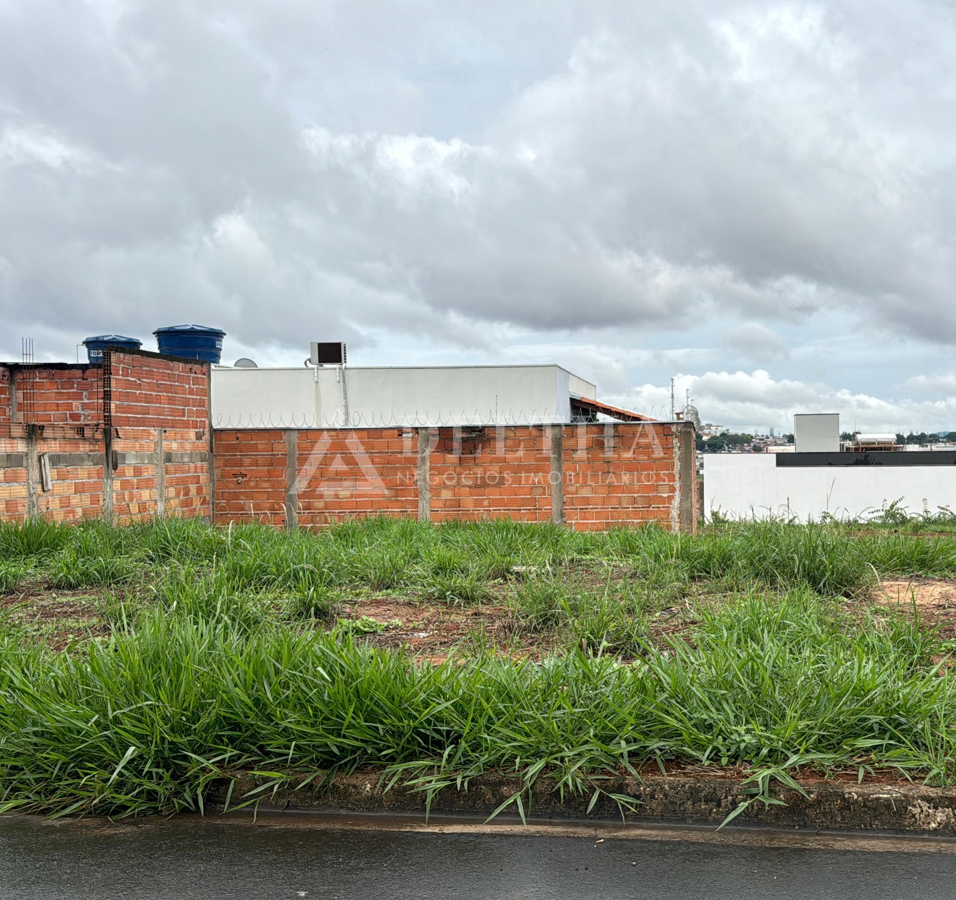 Lote à venda, Villagio Itália, PASSOS - MG topografia extremam...