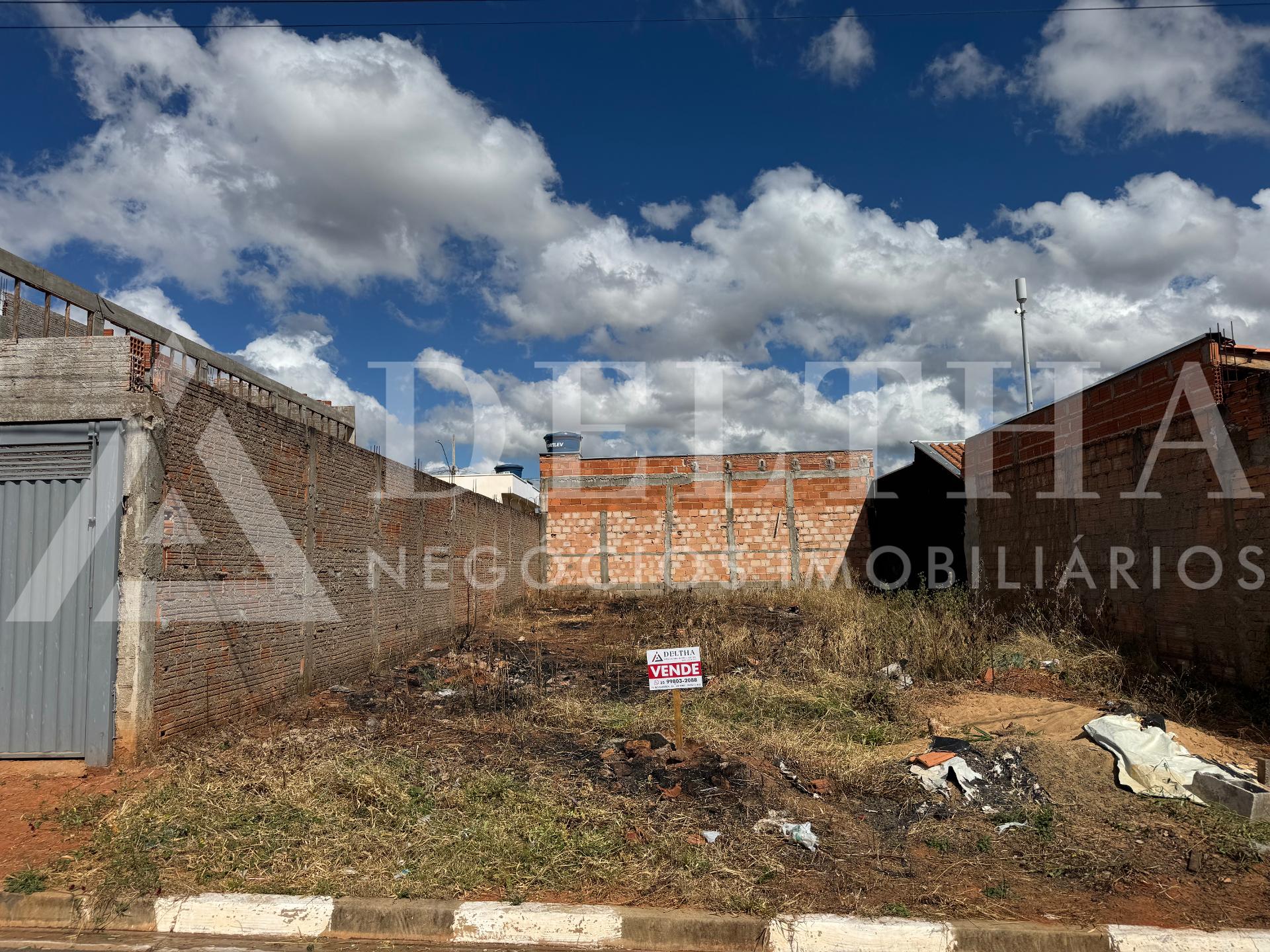 Lote à venda, parque tropical, PASSOS - MG plano, murado e ace...