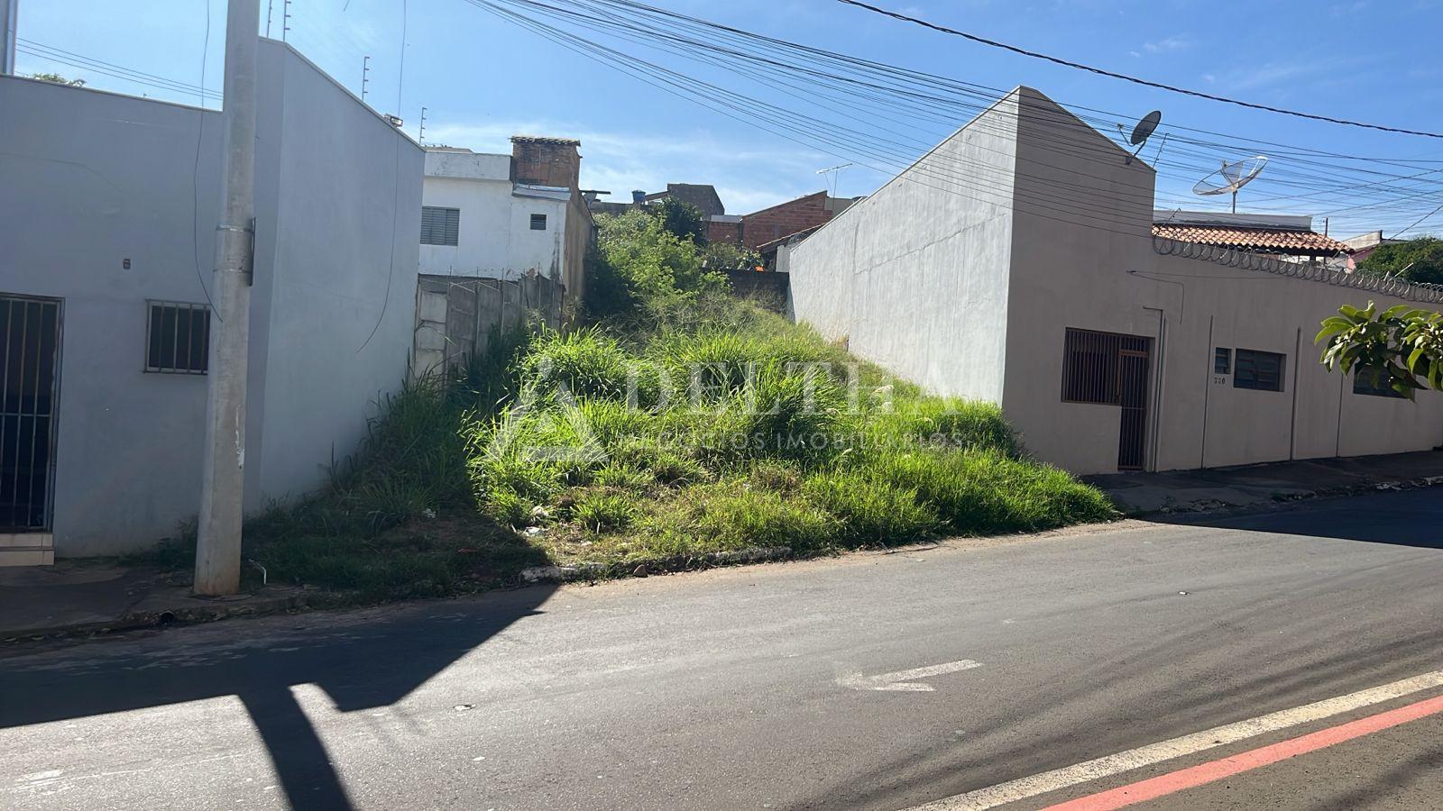 Lote à venda na Avenida Sabiá oportunidade imperdível, PASSOS ...