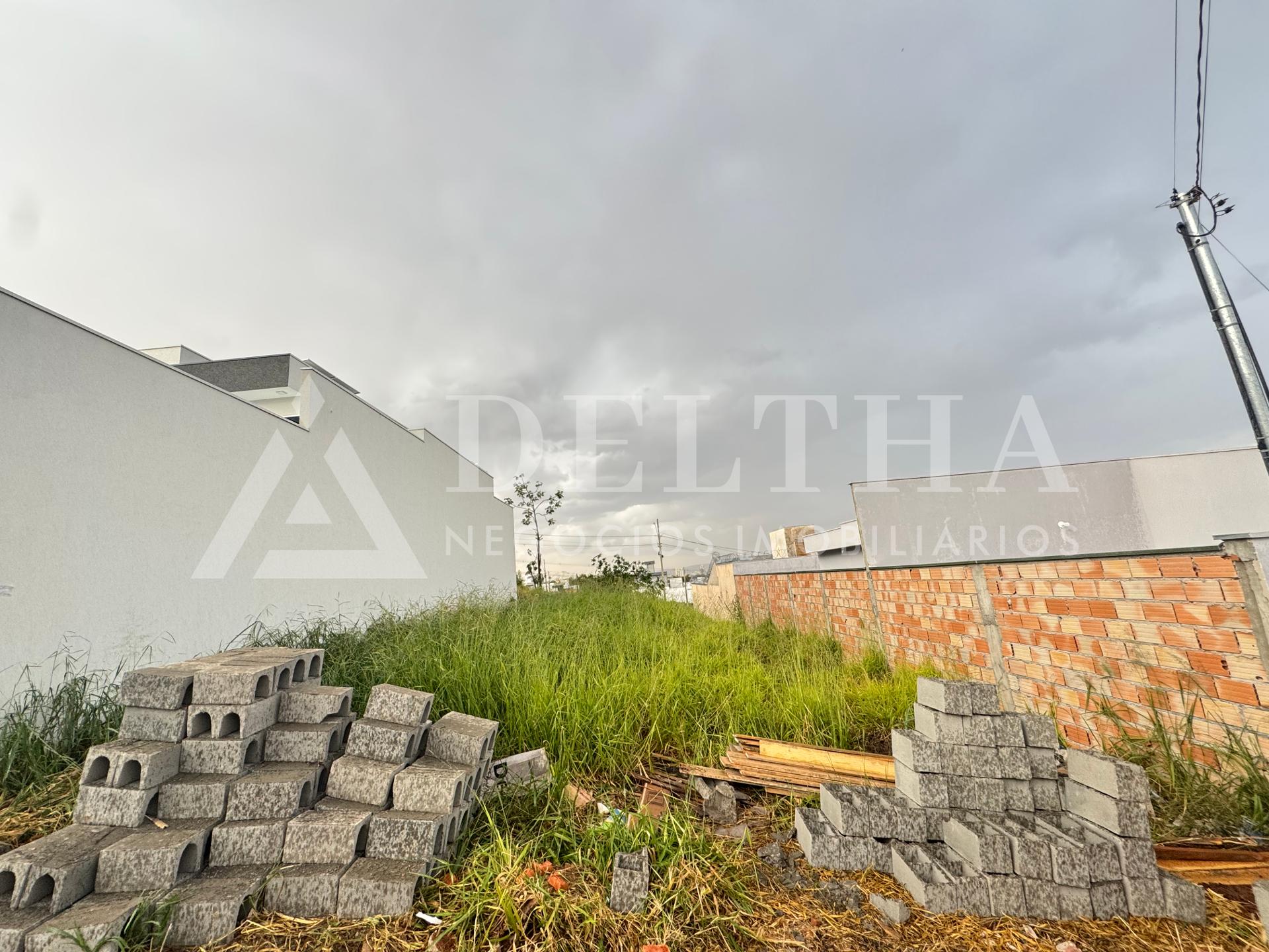 Lote ? venda, Aroeiras, PASSOS - MG com excelente localiza??o