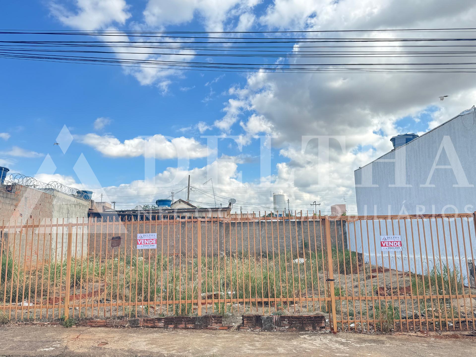 Lote ? venda, Primavera, PASSOS - MG, todo murado, pr?ximo a A...