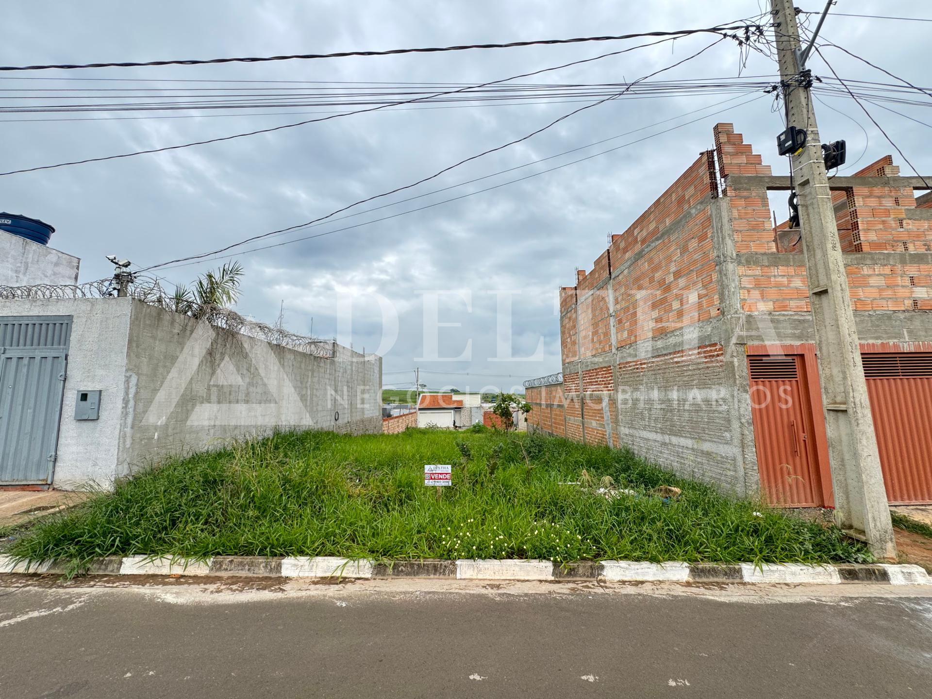 Lote à venda, Parque tropical, PASSOS - MG com 200 metros quad...