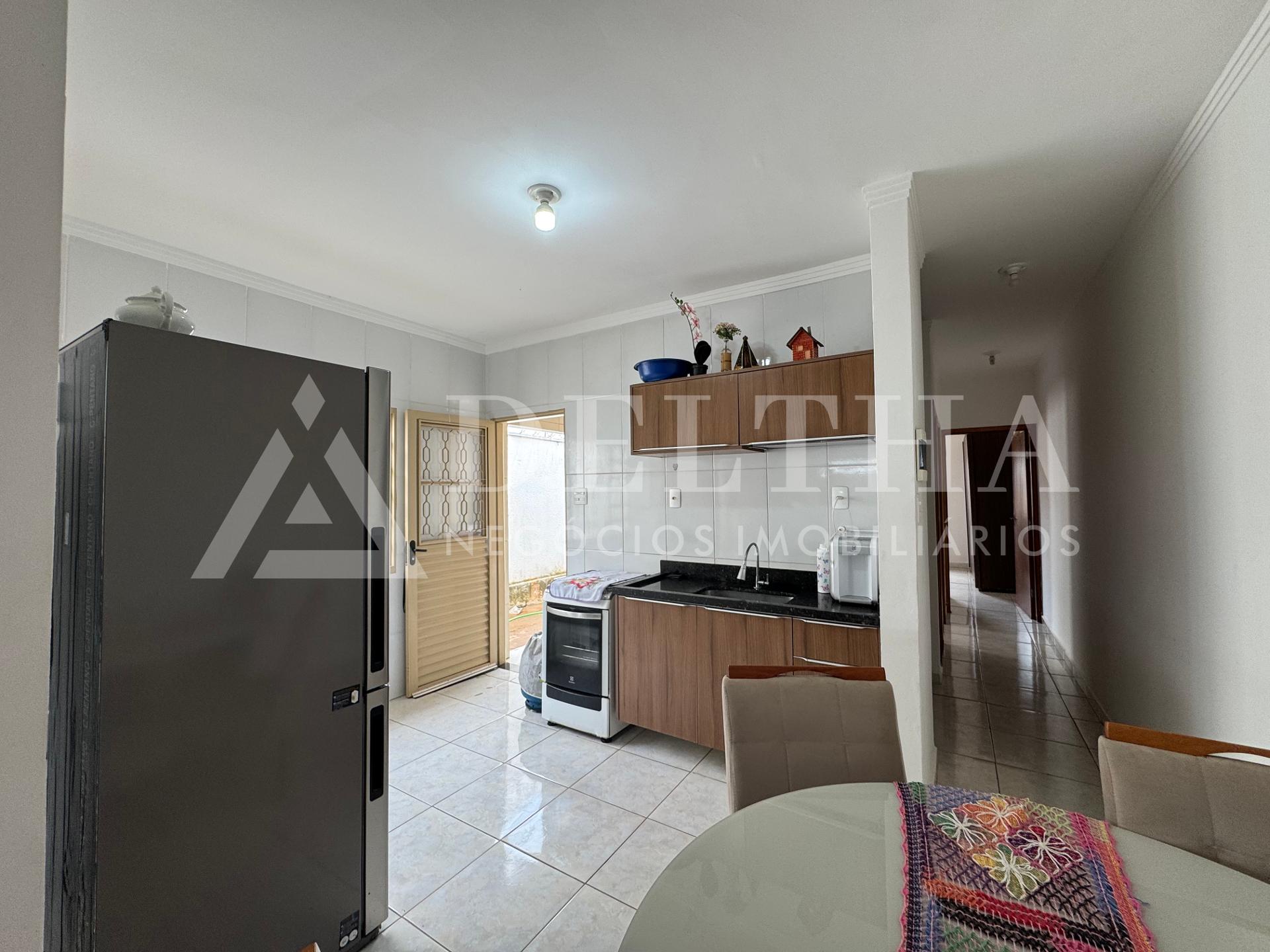 Casa à venda, Nova passos, PASSOS - MG com 2 dormitórios e gar...