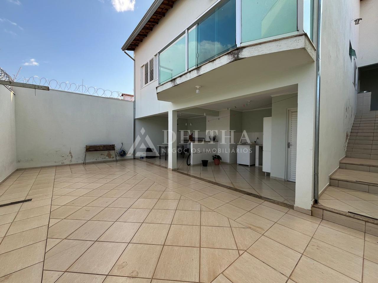 Casa ? venda, Jardim satelite, PASSOS - MG com 1 su?te   2 dor...