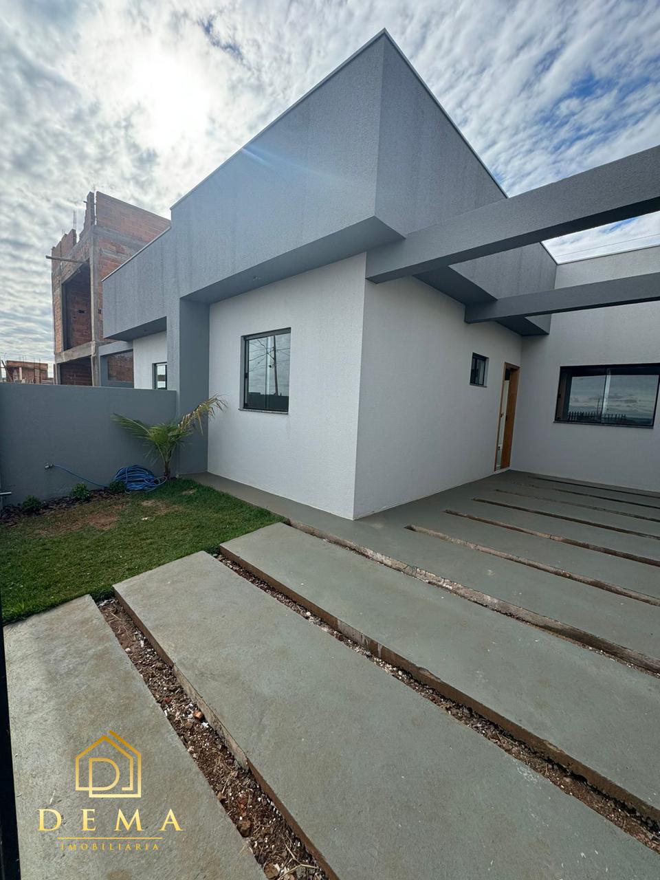 Casa à venda com 1 quarto, 251m² - Foto 1