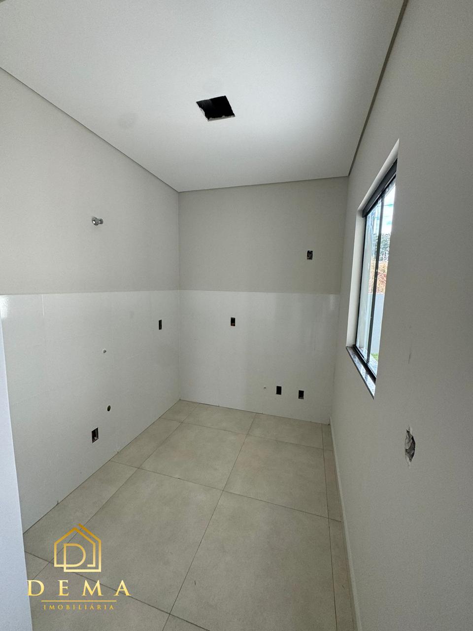 Casa à venda com 1 quarto, 251m² - Foto 4