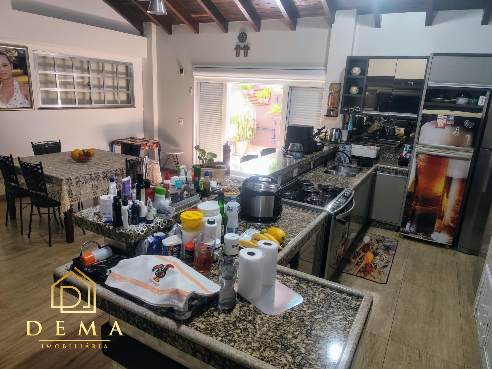 Casa à venda com 2 quartos, 433m² - Foto 11