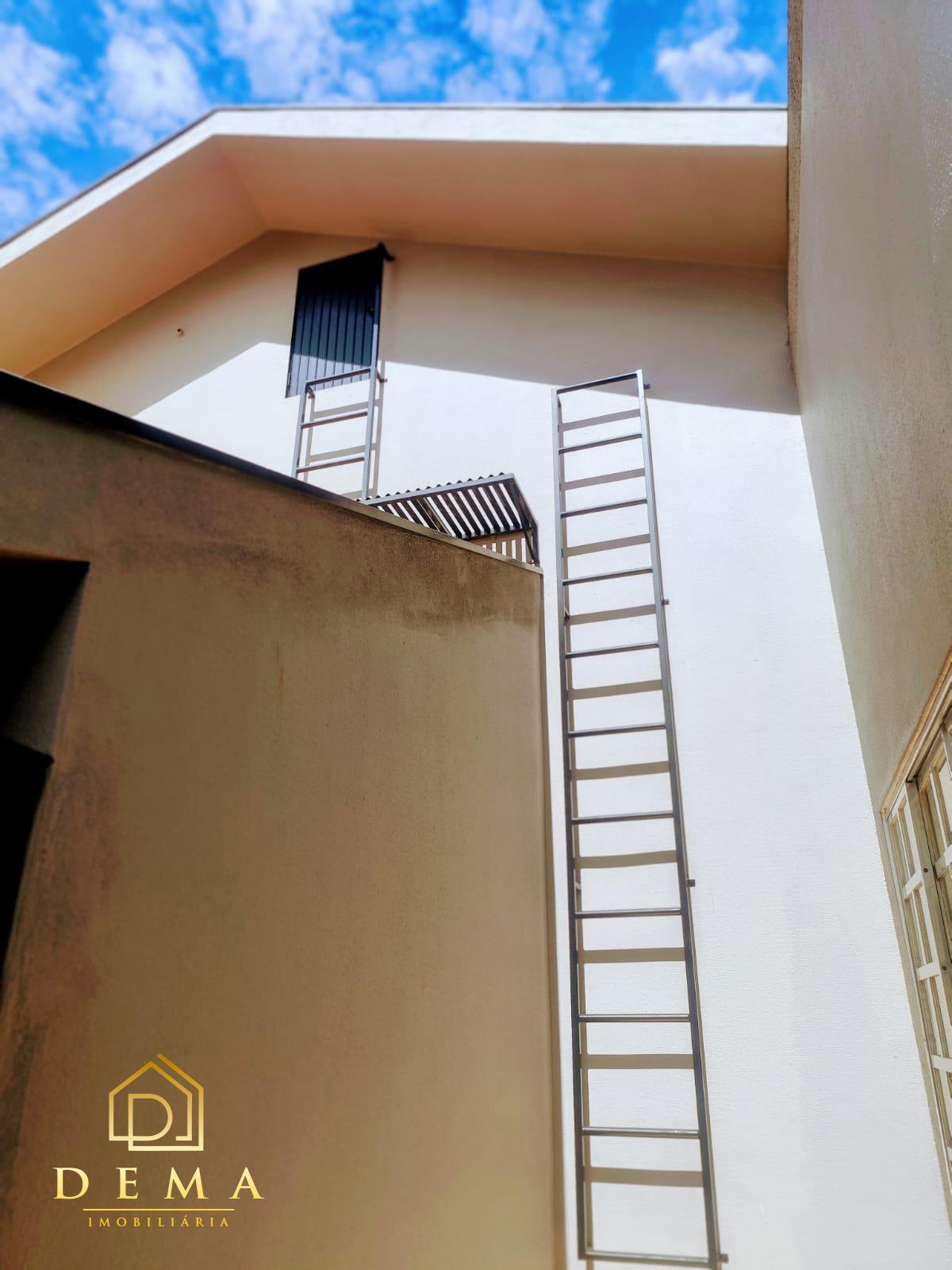 Casa à venda com 2 quartos, 433m² - Foto 17