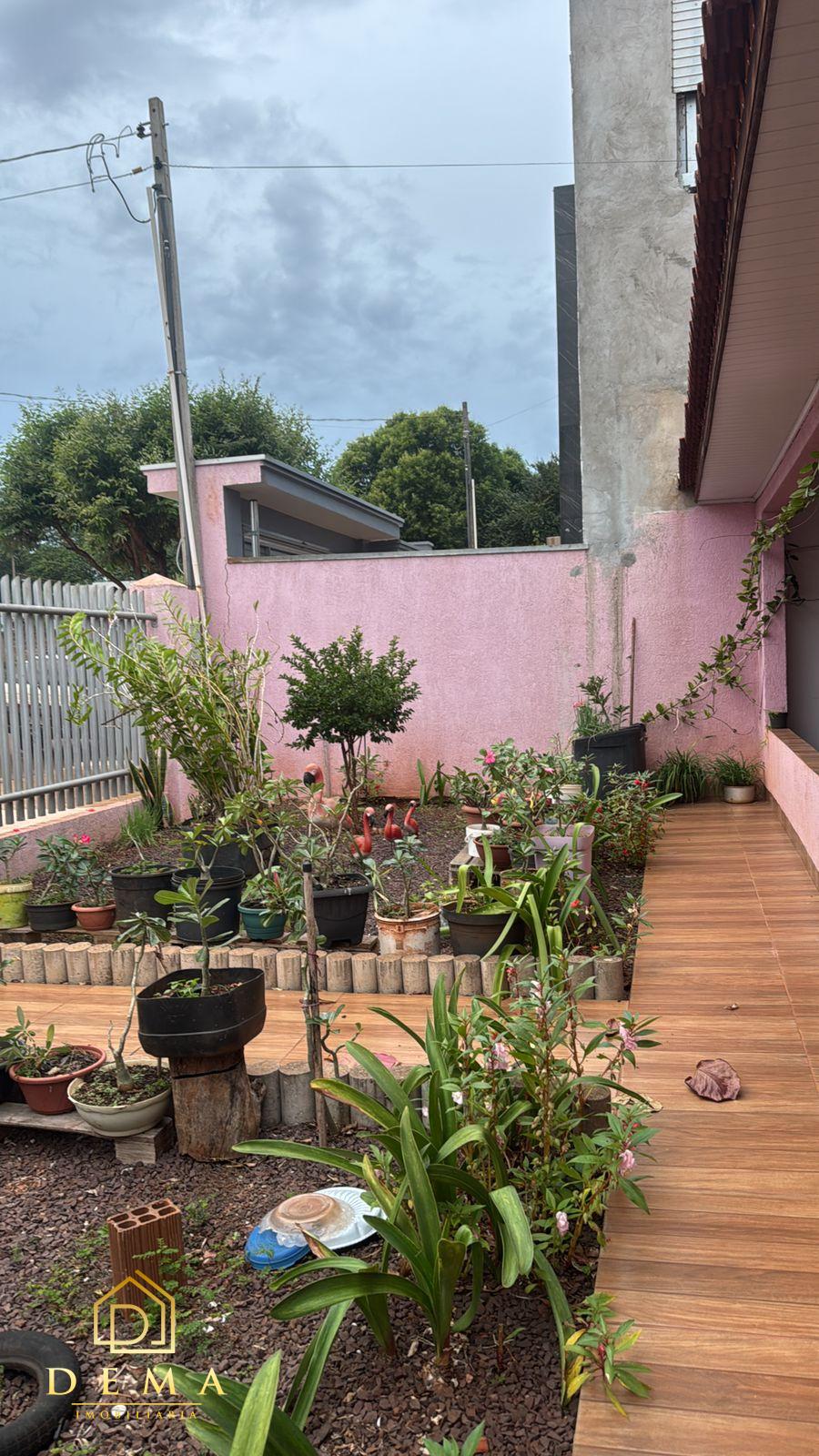 Casa à venda com 3 quartos, 200m² - Foto 2
