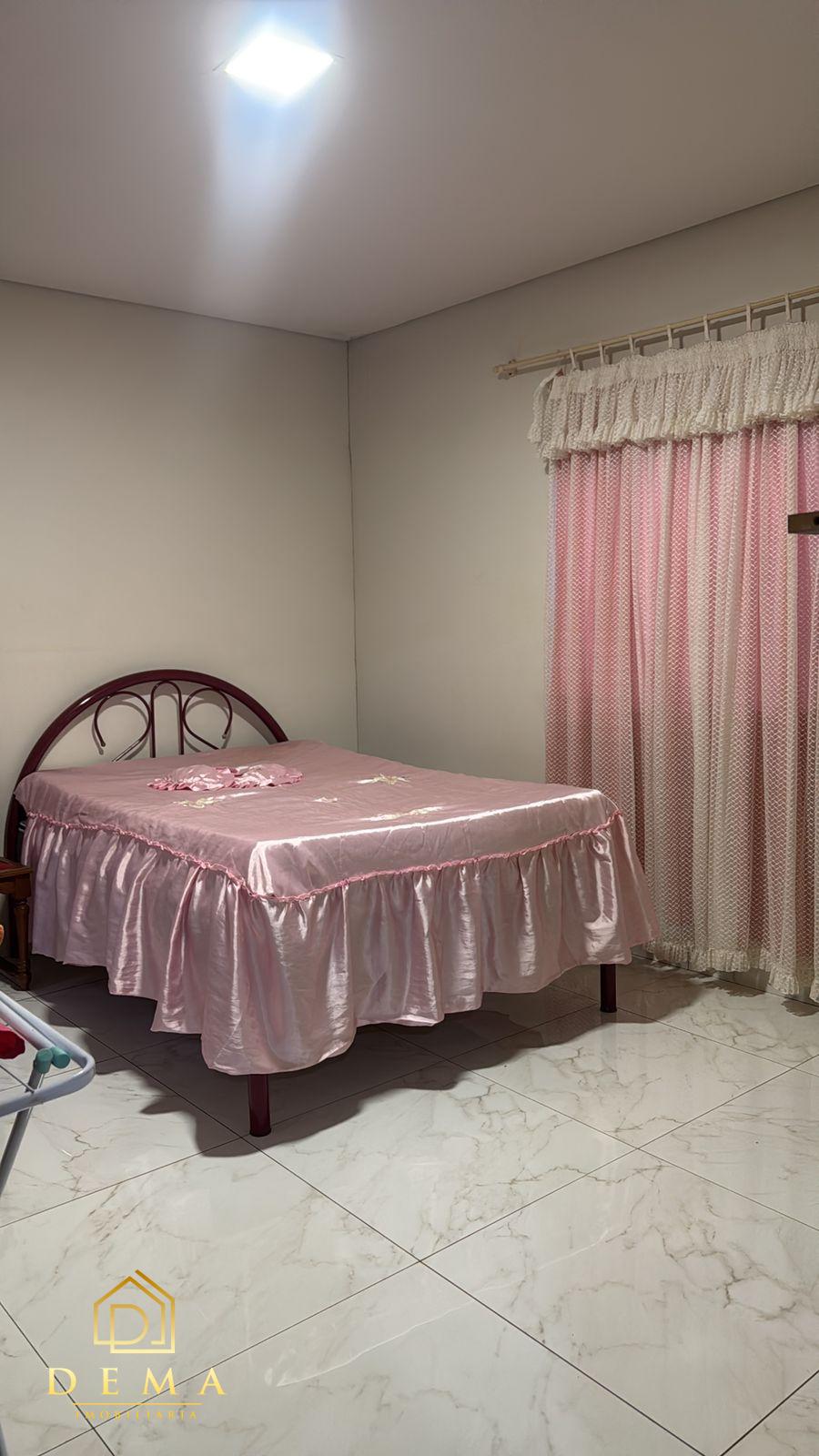 Casa à venda com 3 quartos, 200m² - Foto 11