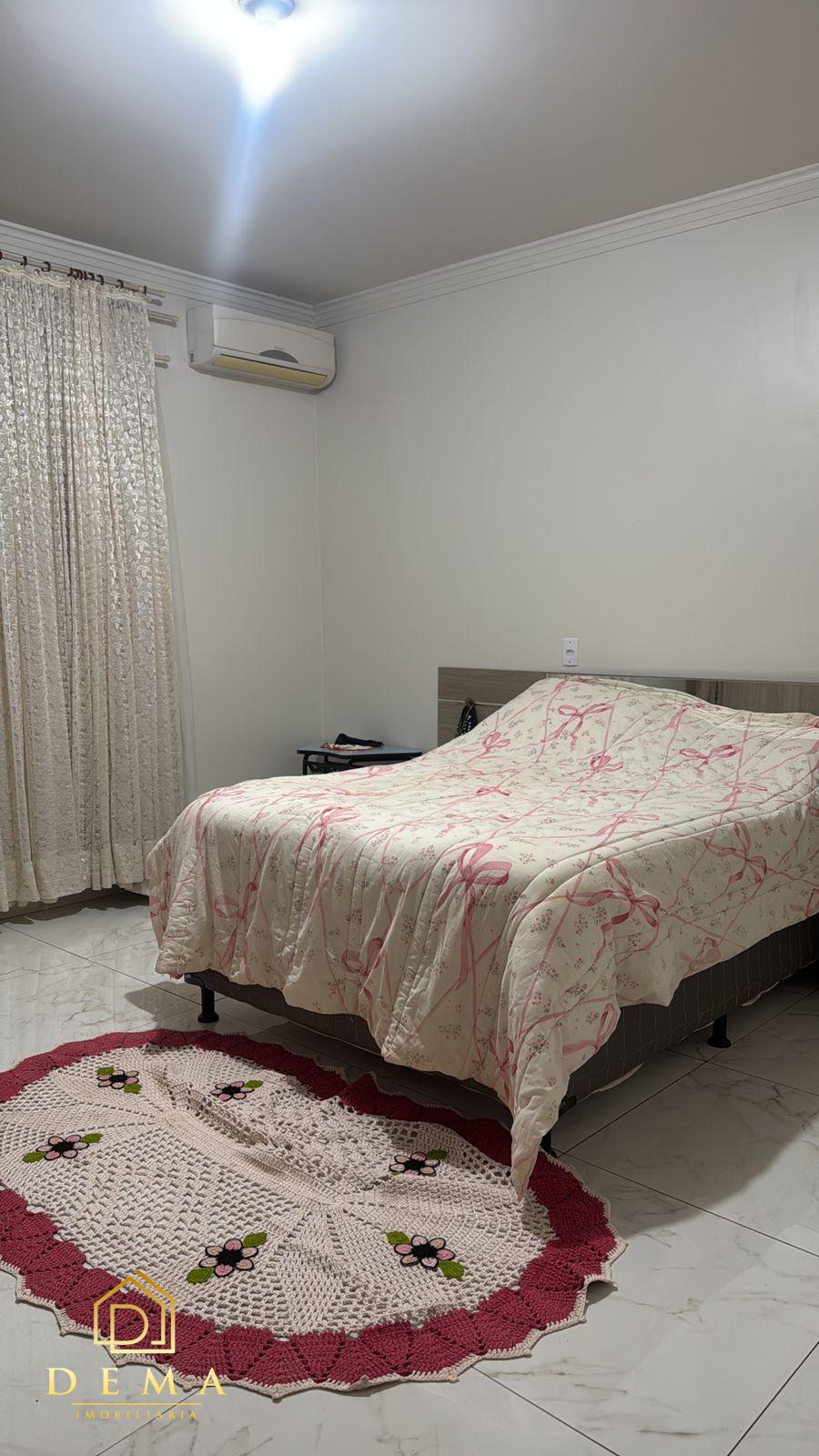Casa à venda com 3 quartos, 200m² - Foto 18