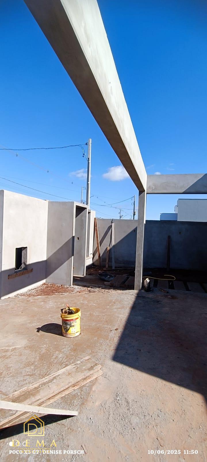 Casa à venda com 2 quartos, 52m² - Foto 11
