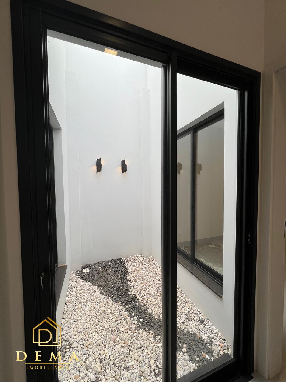 Casa à venda com 2 quartos, 101m² - Foto 10