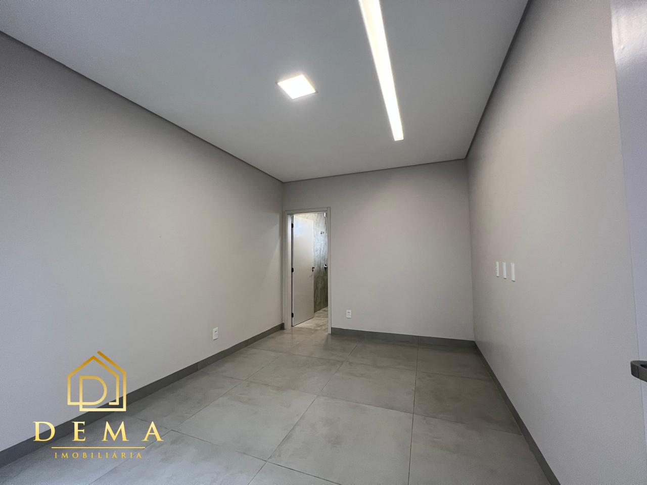 Casa à venda com 2 quartos, 101m² - Foto 11