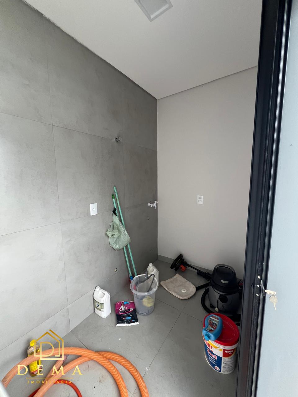 Casa à venda com 2 quartos, 101m² - Foto 16