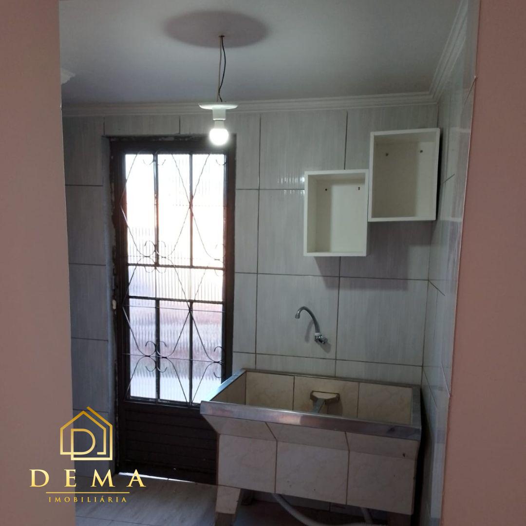 Casa à venda com 2 quartos, 130m² - Foto 3