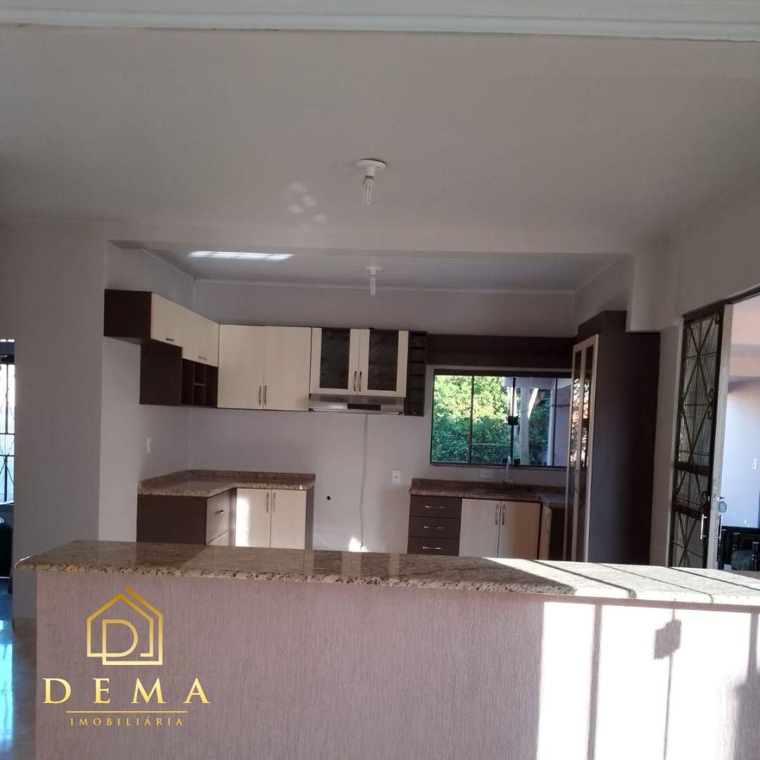 Casa à venda com 2 quartos, 130m² - Foto 4
