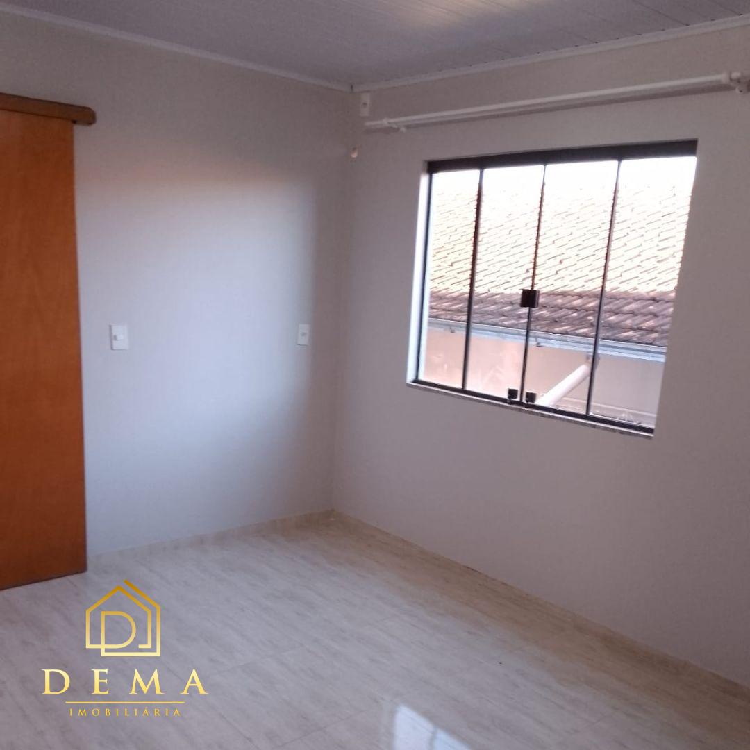 Casa à venda com 2 quartos, 130m² - Foto 13