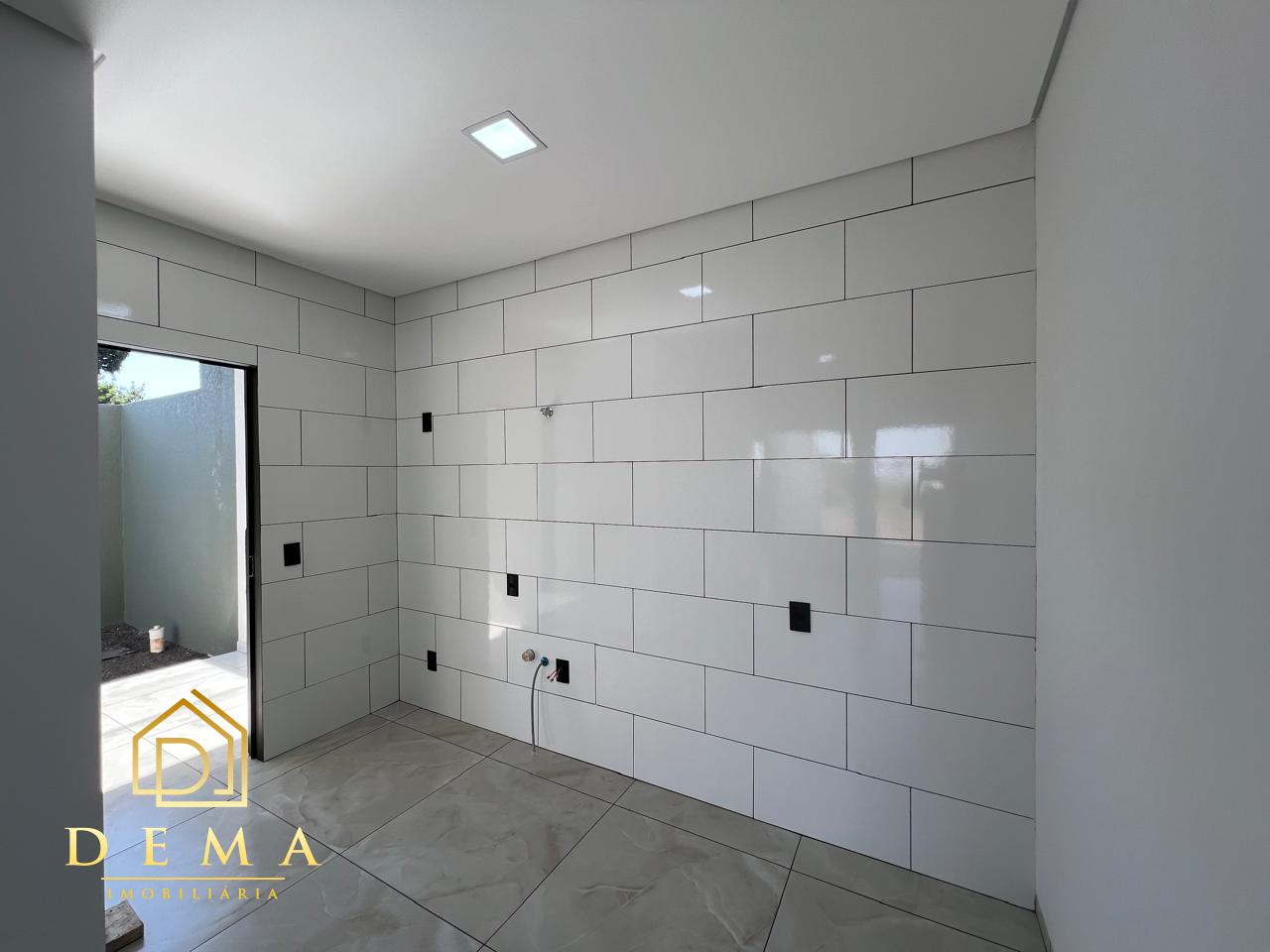 Casa à venda com 2 quartos, 50m² - Foto 5