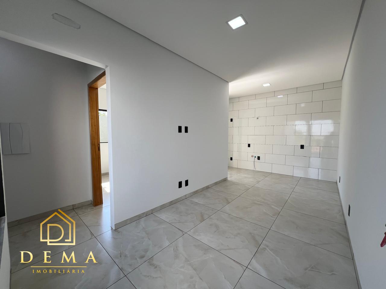 Casa à venda com 2 quartos, 50m² - Foto 8