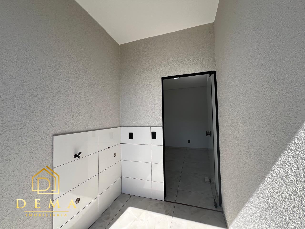 Casa à venda com 2 quartos, 50m² - Foto 13