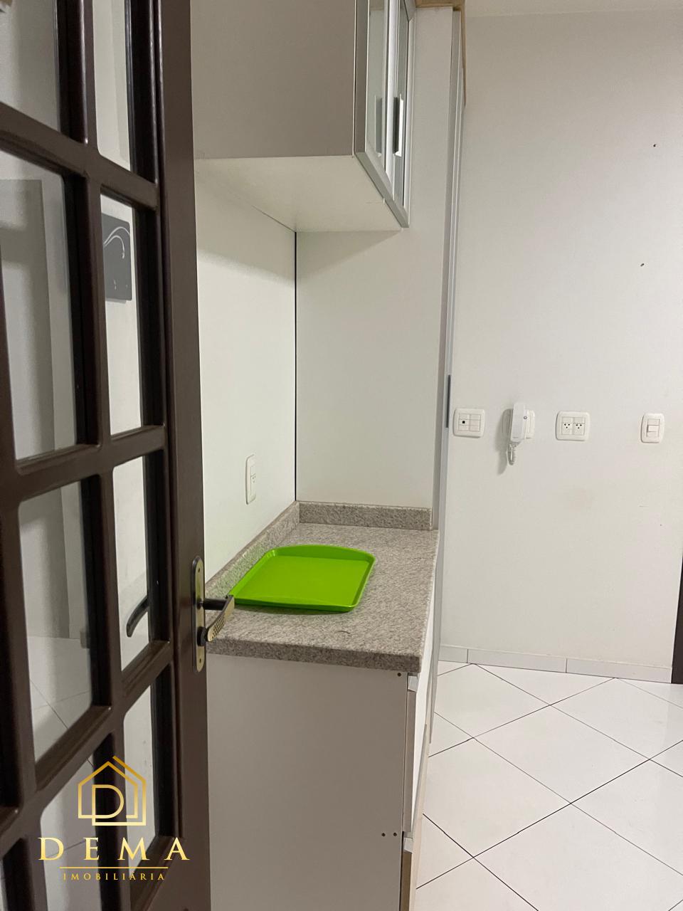 Apartamento à venda com 3 quartos, 260m² - Foto 11