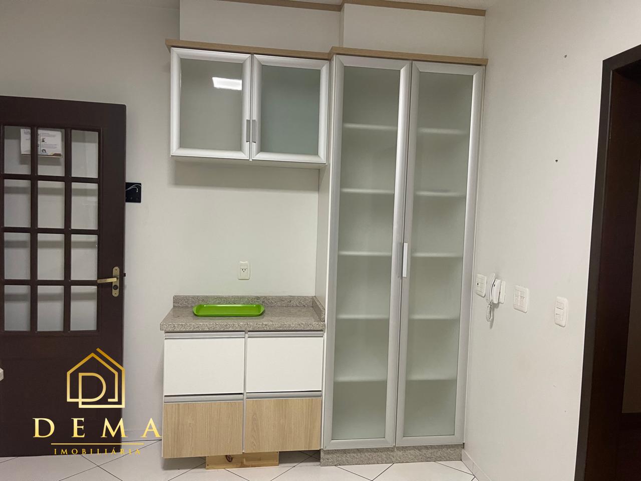 Apartamento à venda com 3 quartos, 260m² - Foto 14