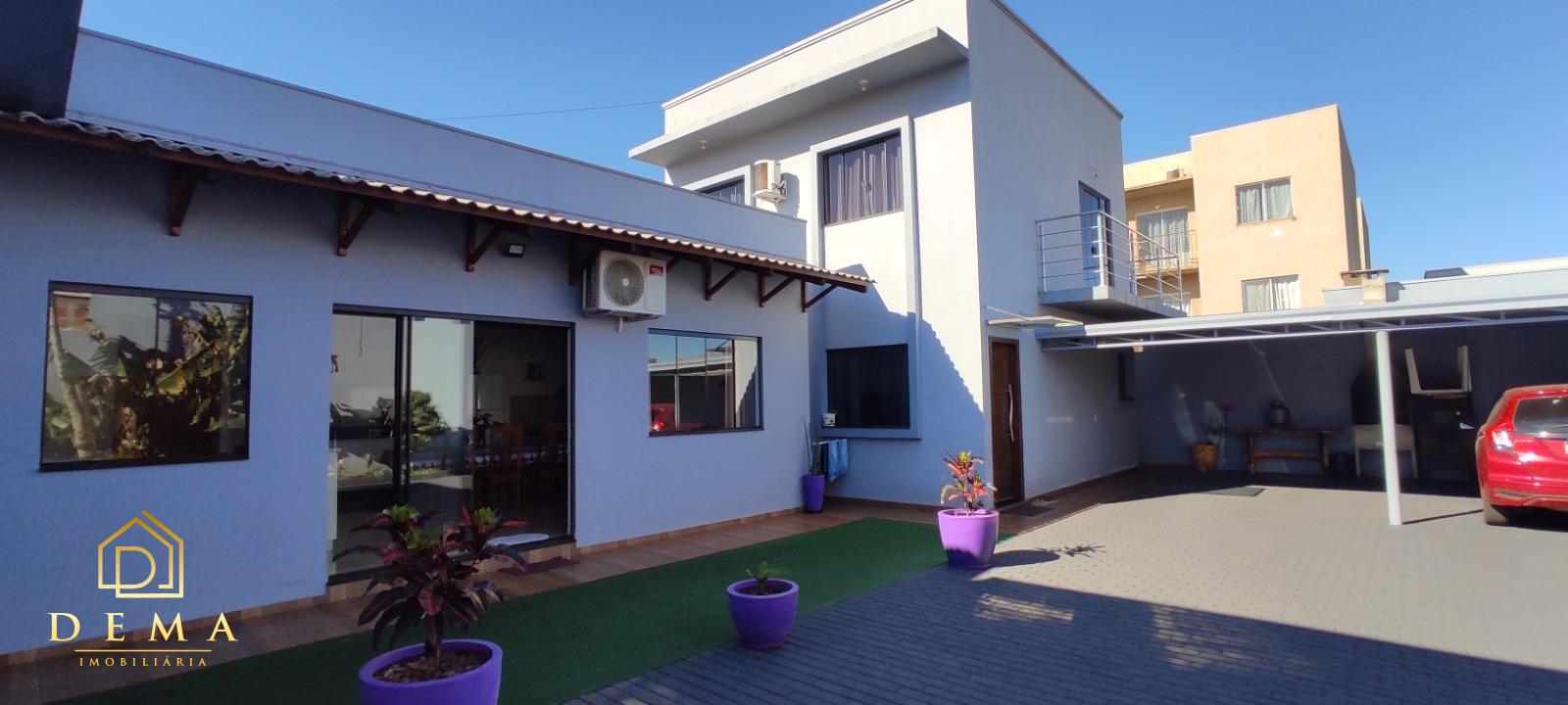 Casa à venda com 1 quarto, 428m² - Foto 1