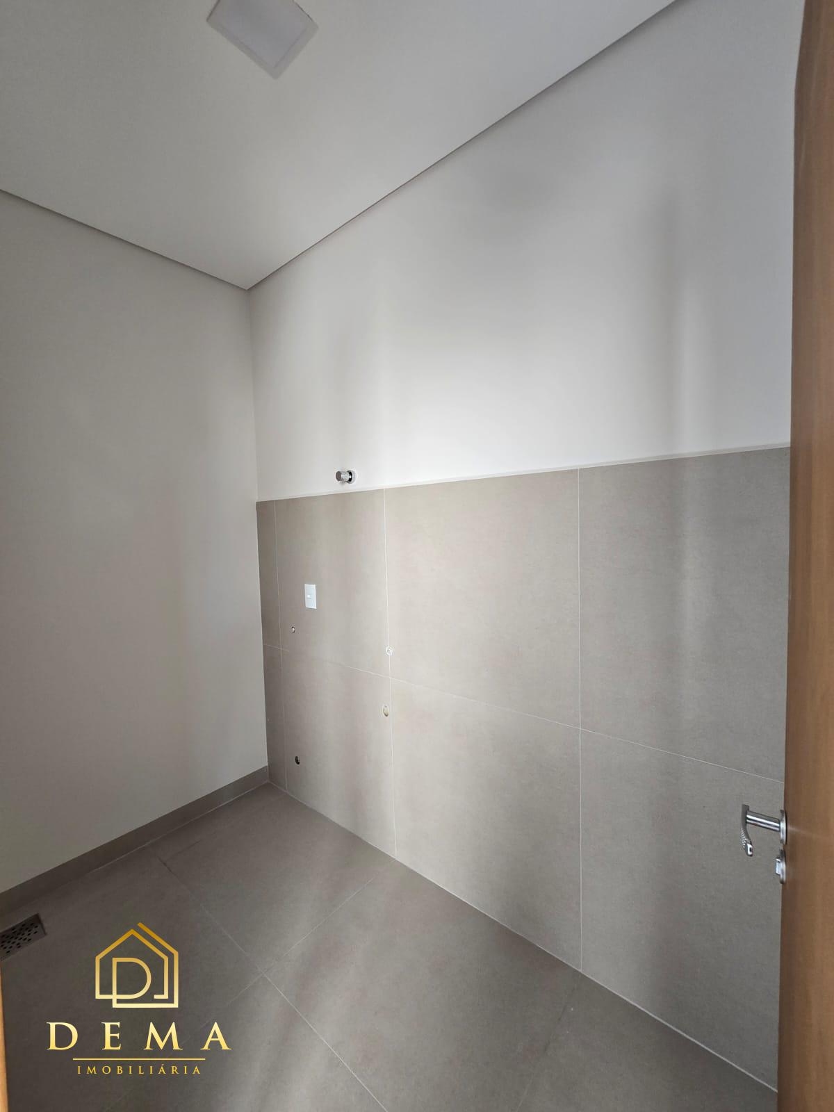 Casa à venda com 2 quartos, 105m² - Foto 10