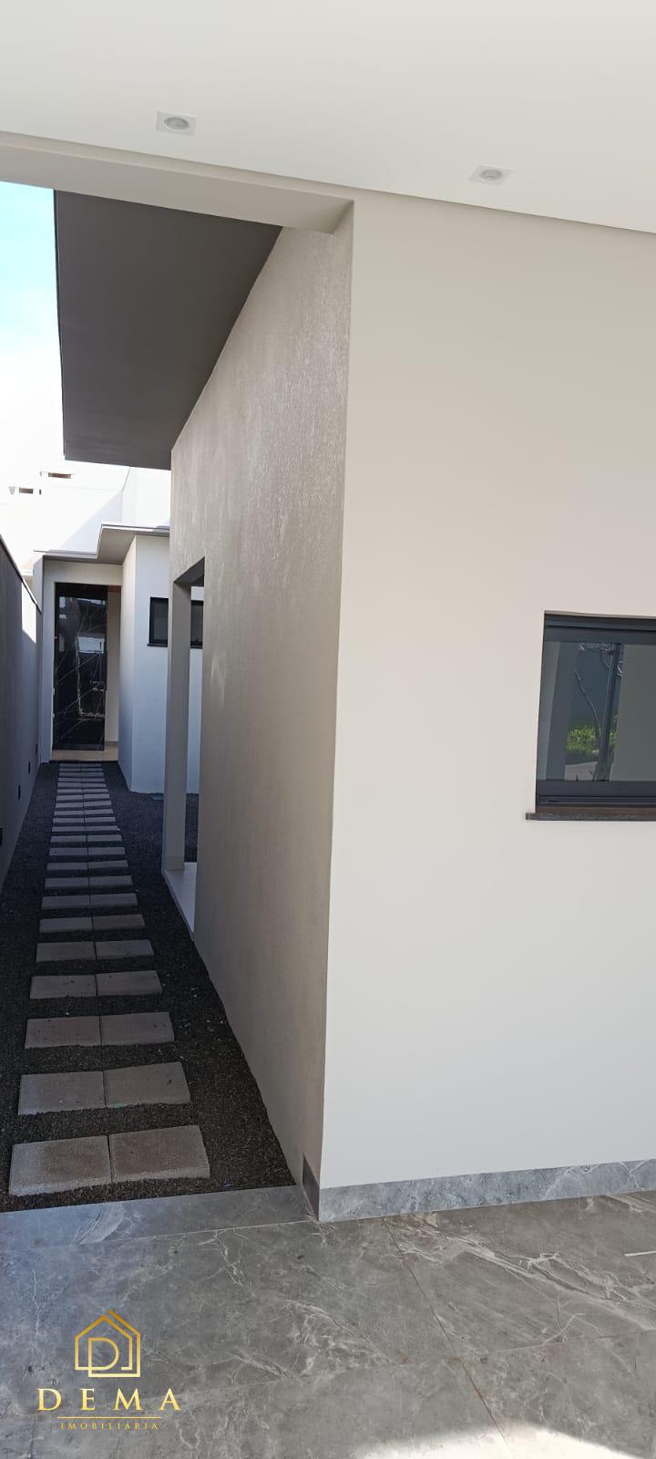 Casa à venda com 2 quartos, 126m² - Foto 2