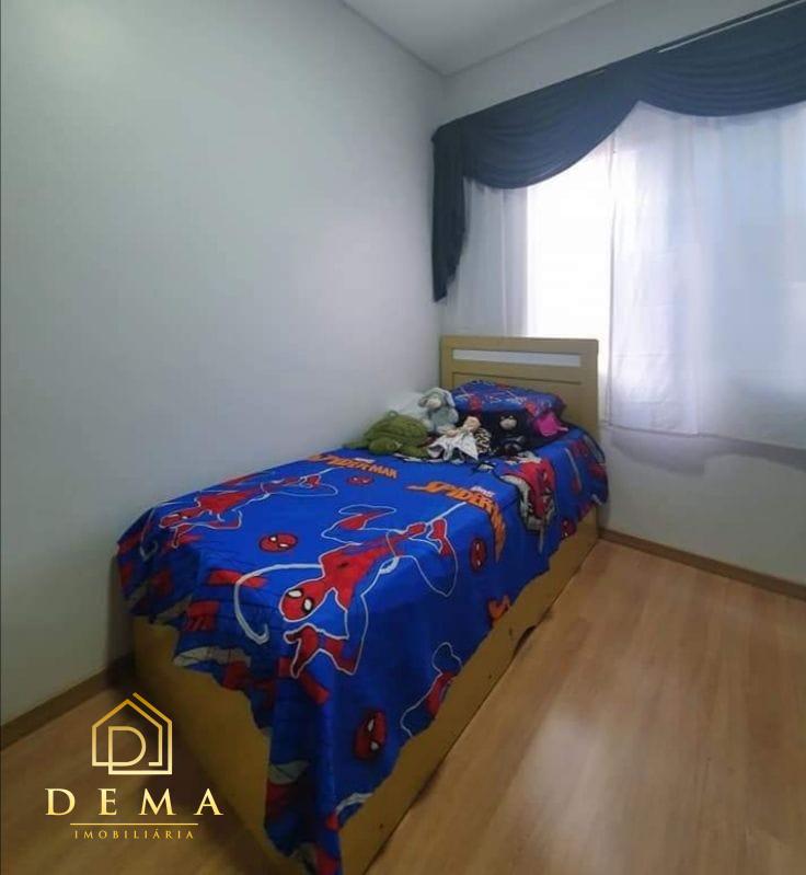 Casa à venda com 2 quartos, 120m² - Foto 5