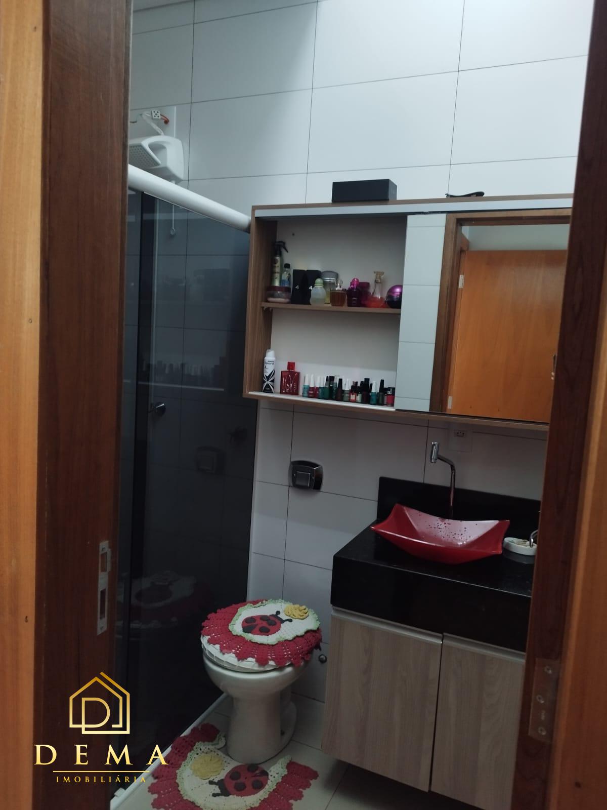 Casa à venda com 2 quartos, 120m² - Foto 15