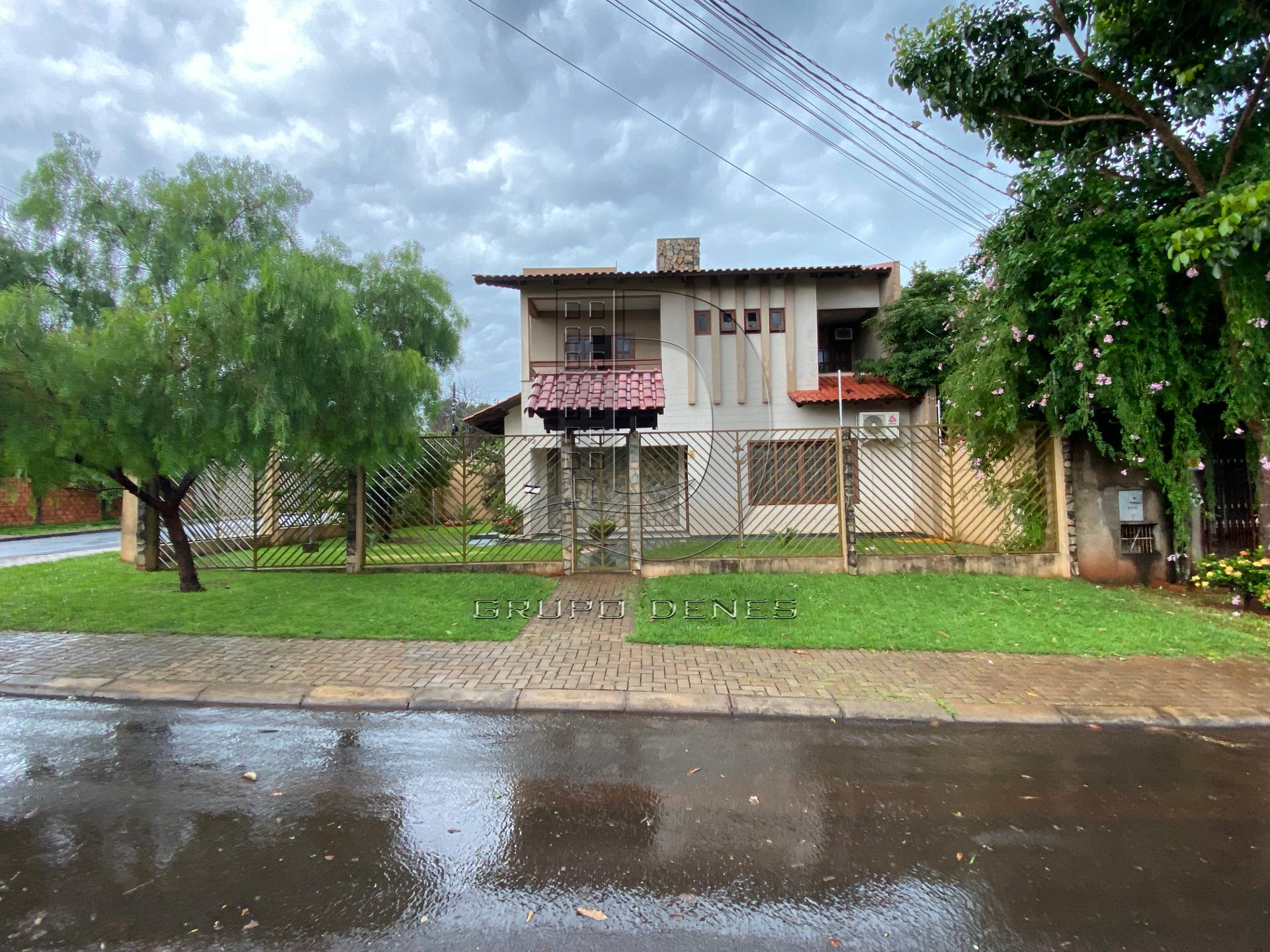 Sobrado com 4 dormitórios à venda, Vila A, FOZ DO IGUACU - PR