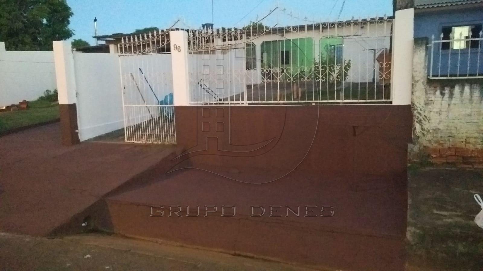 Casa com 2 dormitórios à venda, Vila Residencial C, FOZ DO IGUACU - PR