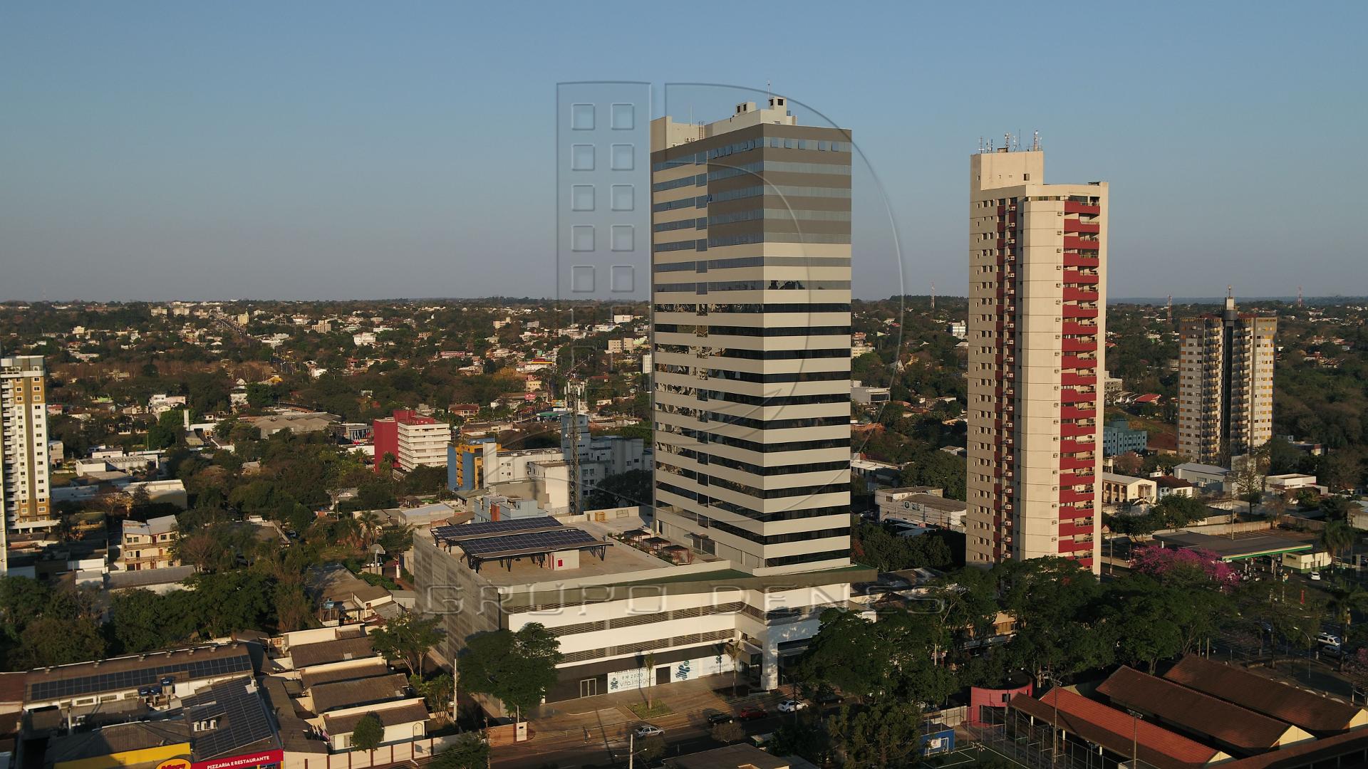 Sala Comercial à venda, Centro Empresarial, em Foz do Iguaçu  PR.