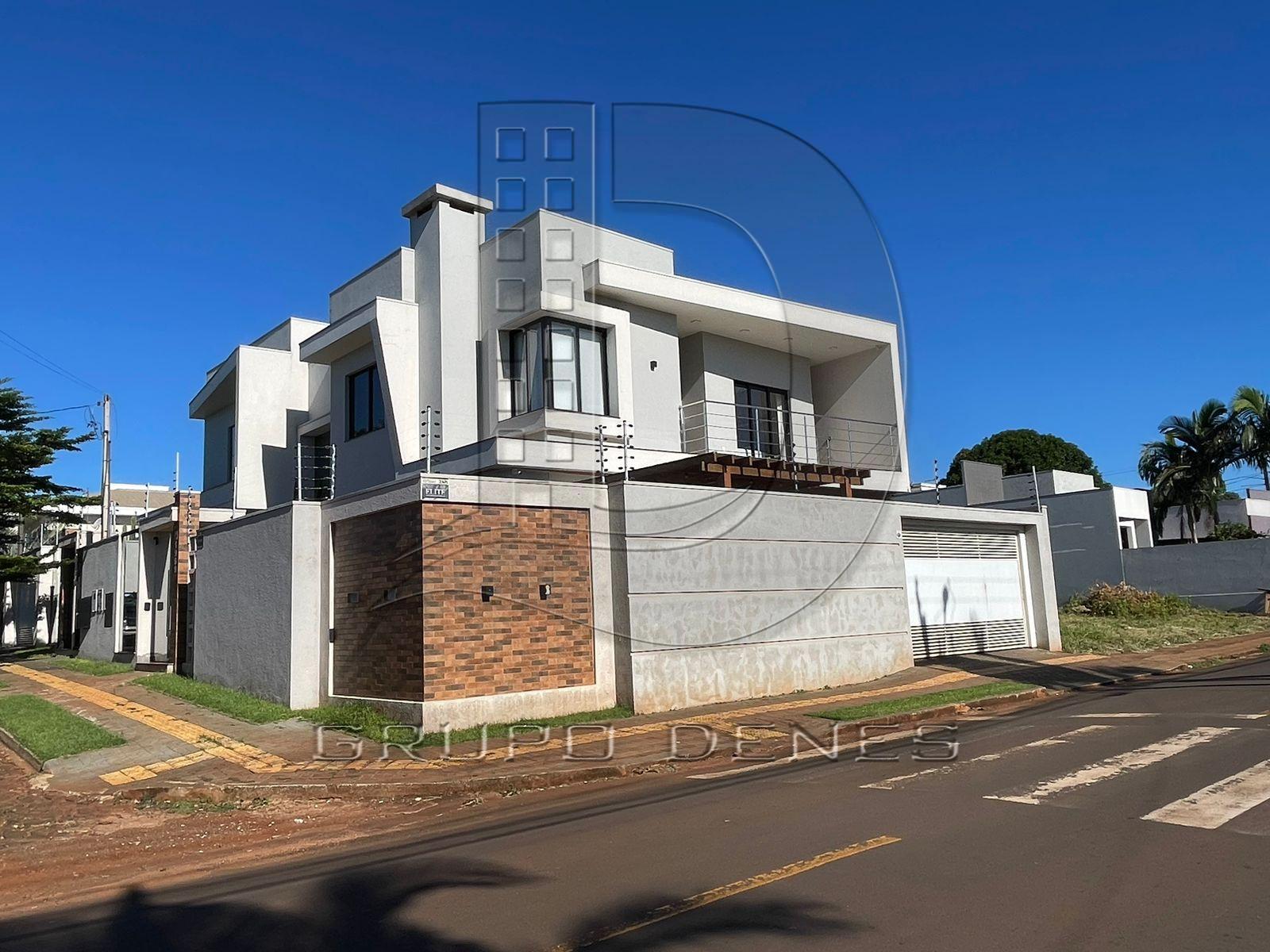 Sobrado à venda, Sobrado  com Piscina, MEDIANEIRA - PR