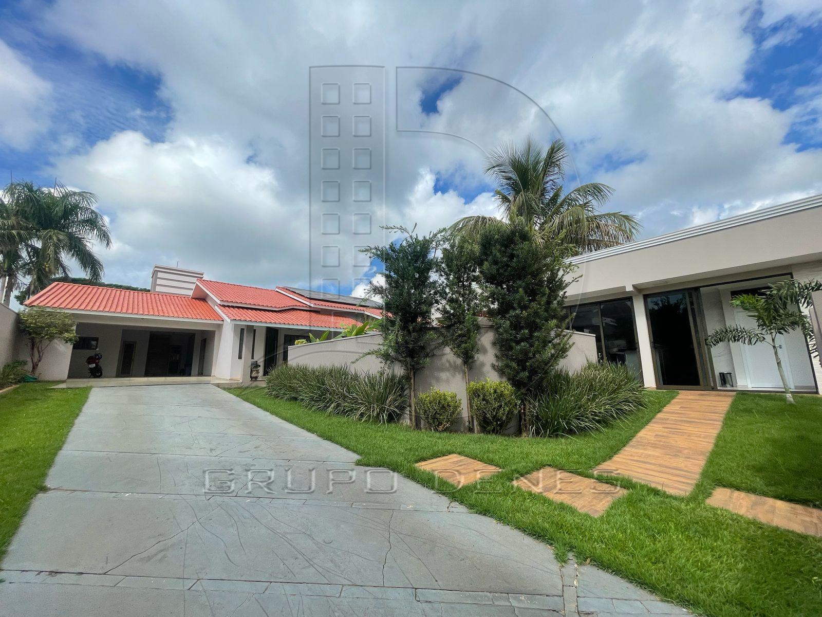 Casa à venda, Casa com piscina no Cidade Alta, MEDIANEIRA - PR