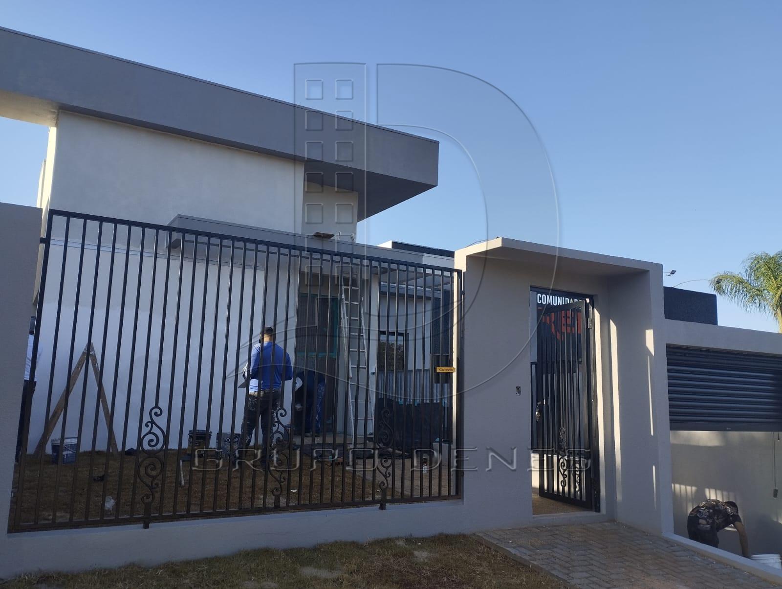 Sobrado com 3 dormitórios para locação, Bairro Nazaré, MEDIANEIRA - PR